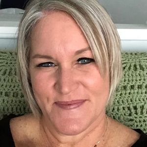 Meet your Posher, Michele